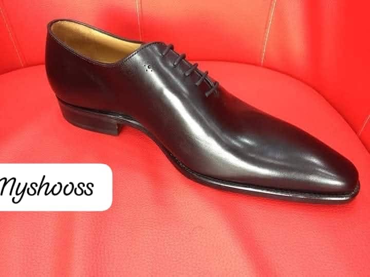Soulier matière en cuir