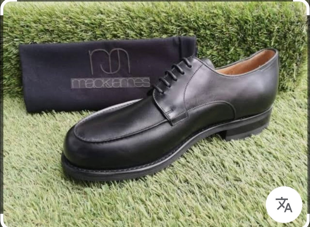 Soulier matière en cuir