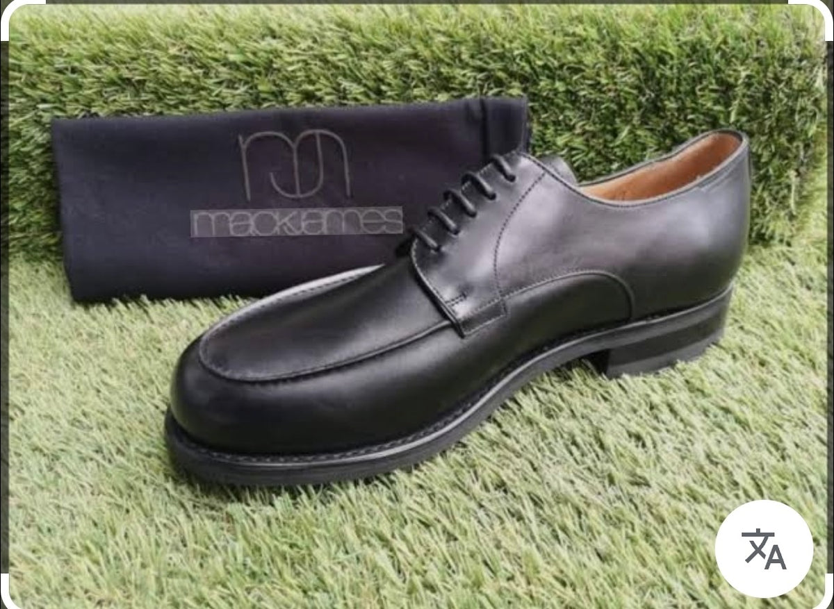 Soulier matière en cuir