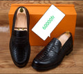 Mocassin and soulier matière en cuir