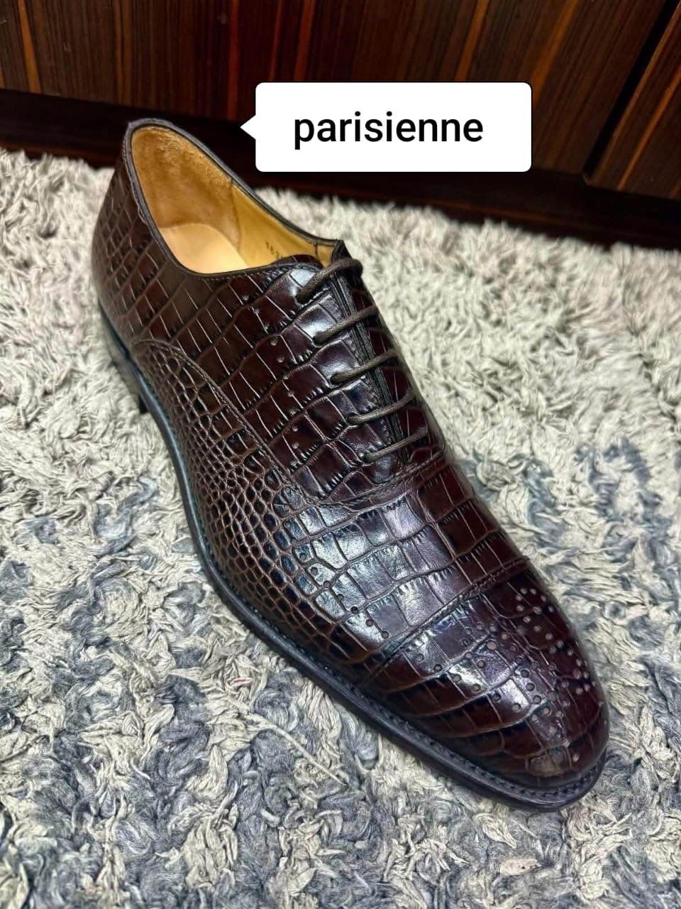 Soulier matière en cuir