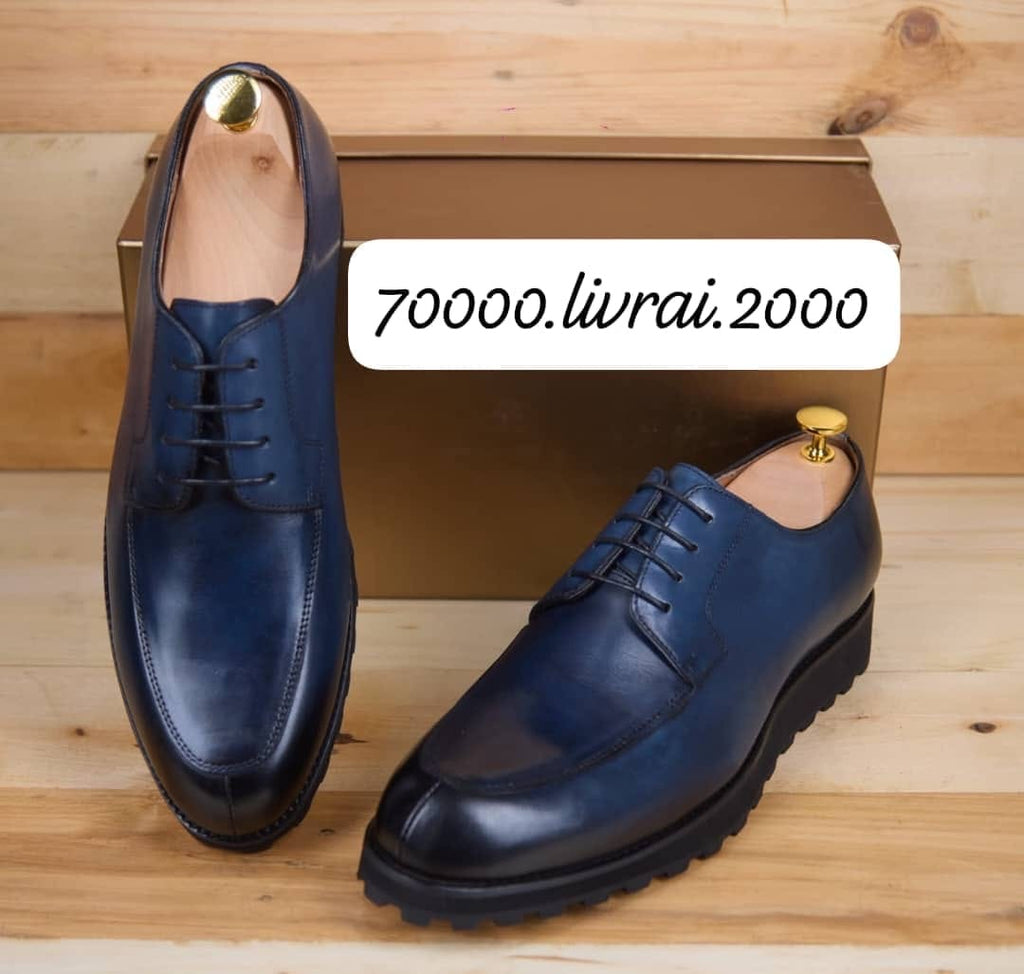 Soulier matière en cuir semelle gomme