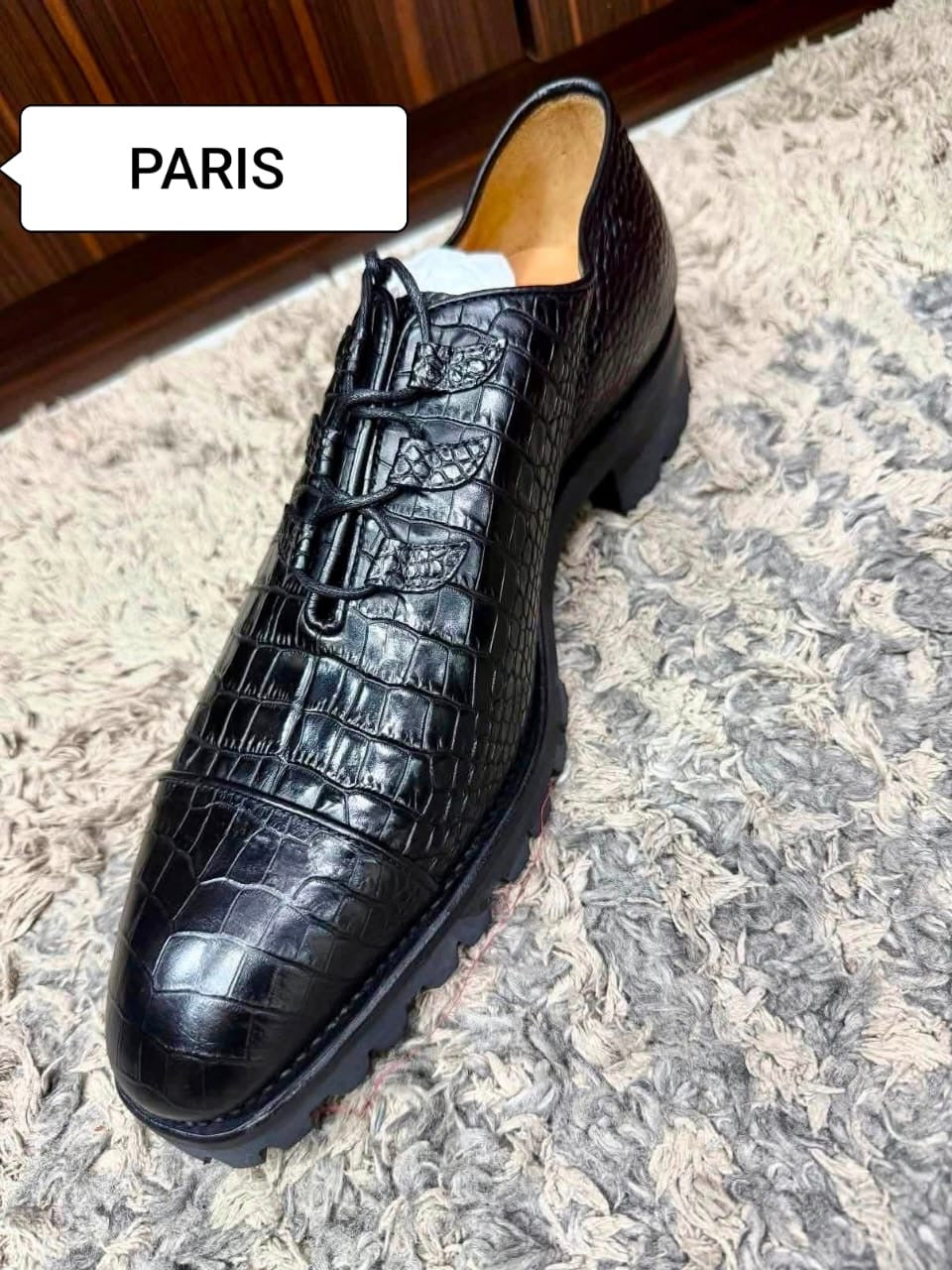 Soulier matière en cuir