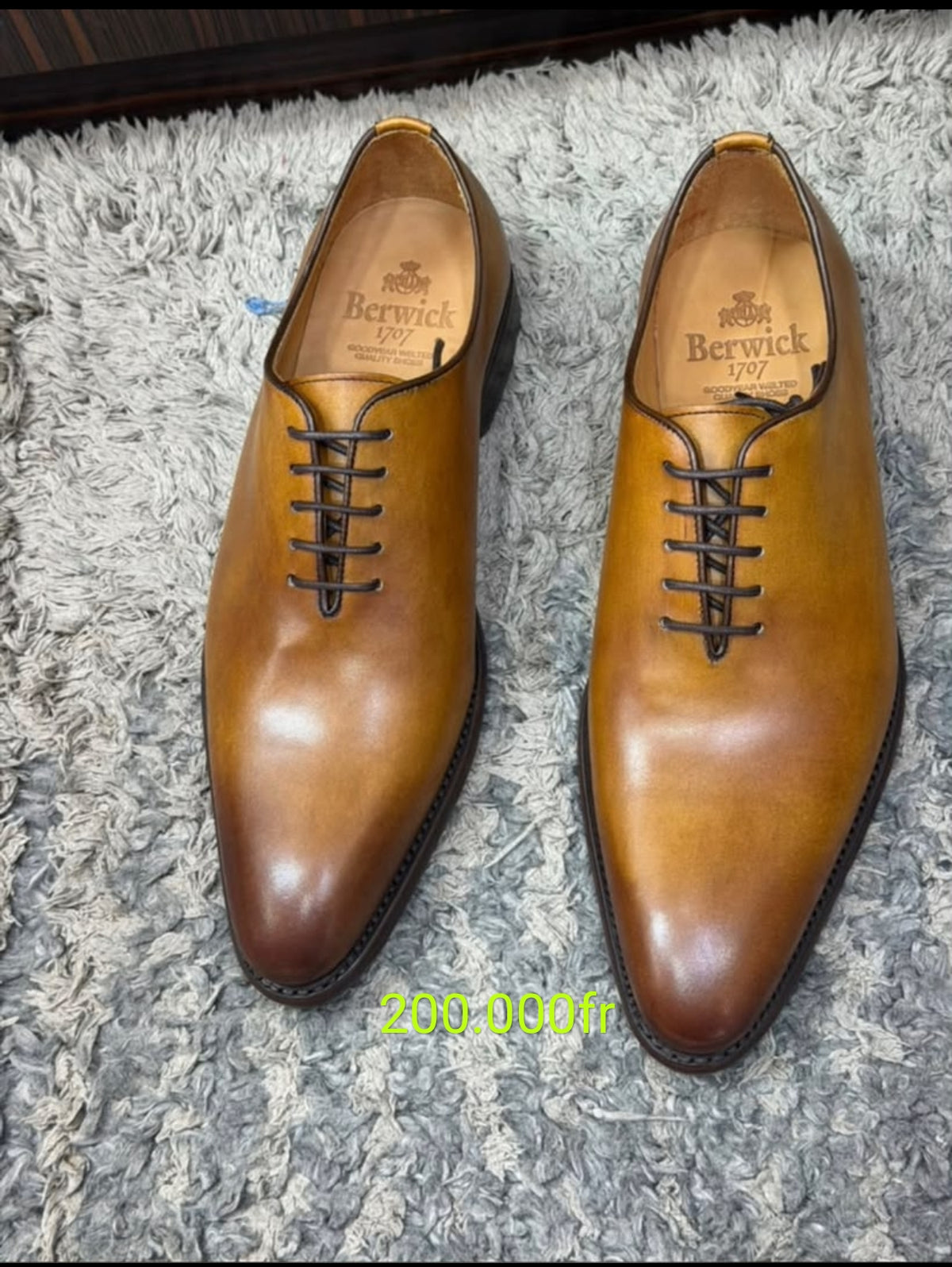 Berwick matière cuir Lamarque anglais