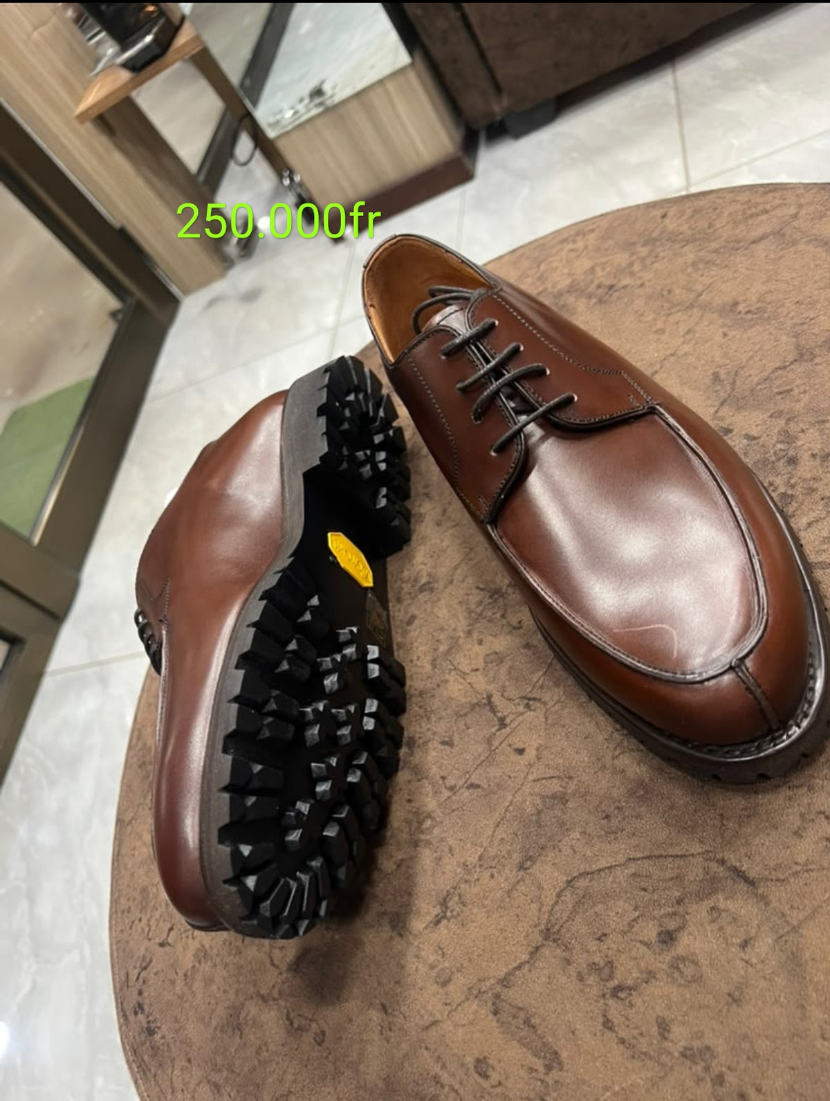 Cherche anglais matière cuir