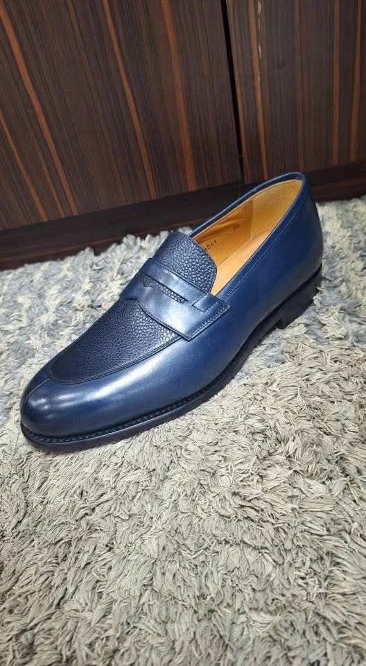 Soulier matière en cuir