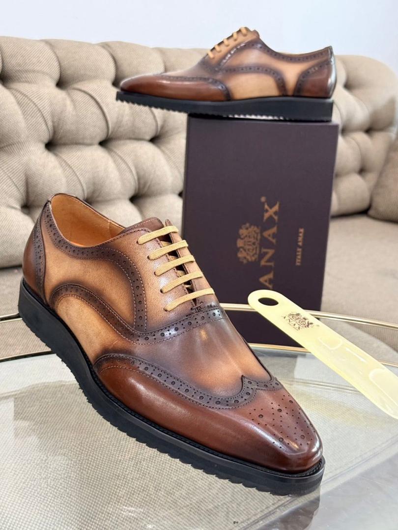 AN@X matière cuir semelle gomme