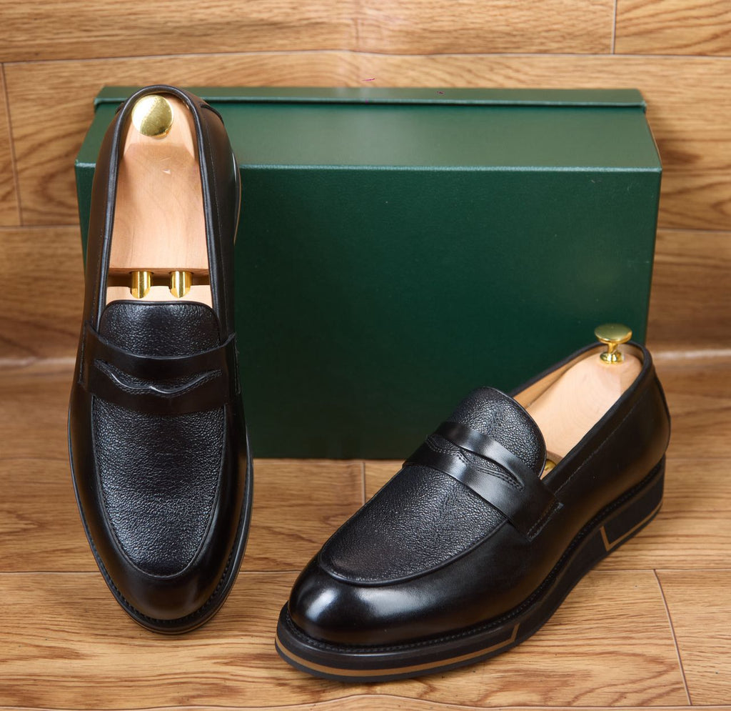 Soulier en cuir semelle gomme