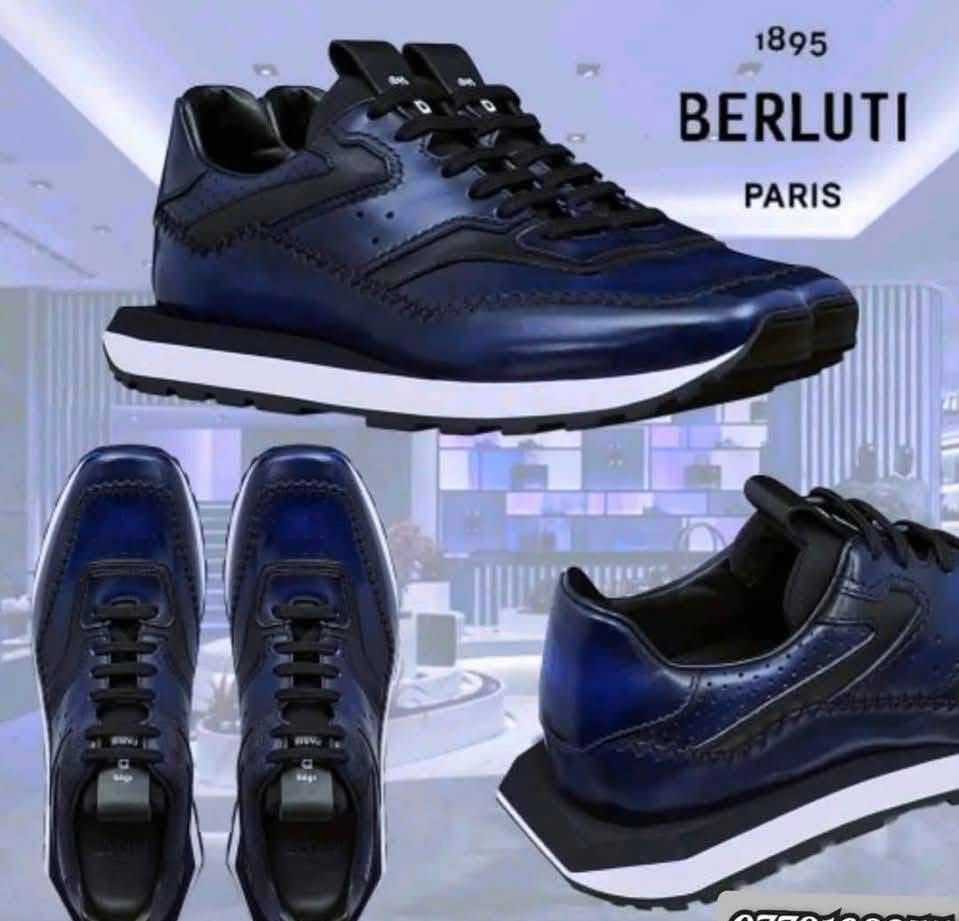 BERLUT PARISIENNE MATIÈRE CUIR SELLE GOMME