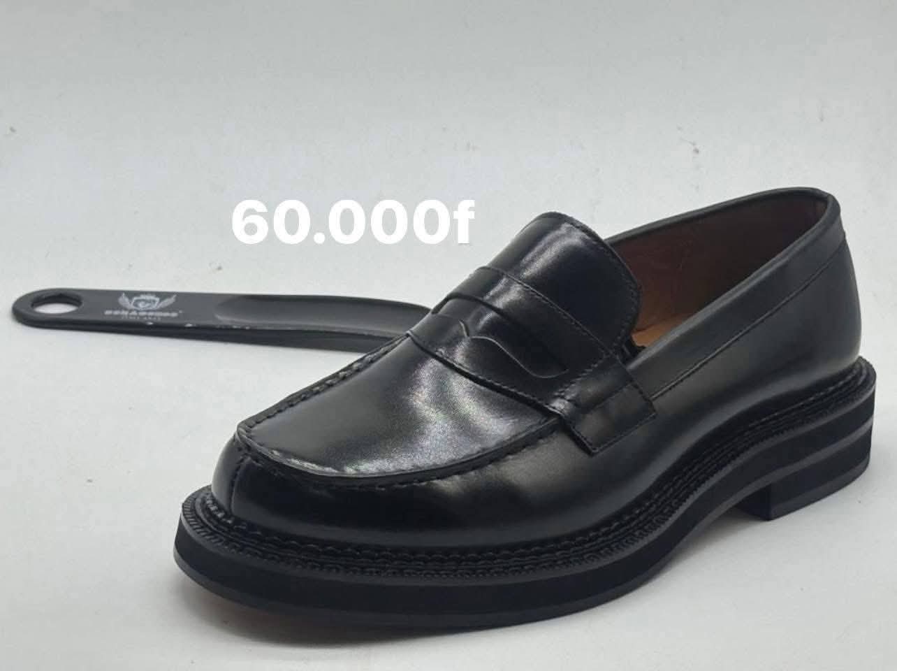 MOCASSINS en cuir