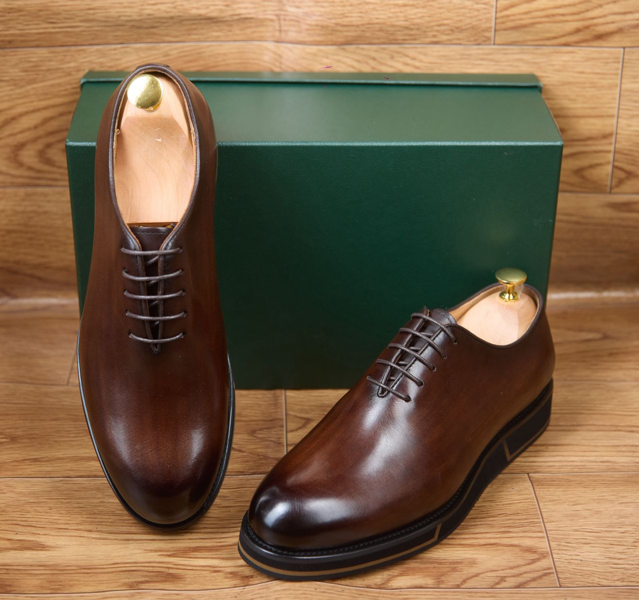SOULiER en cuir semelle gomme