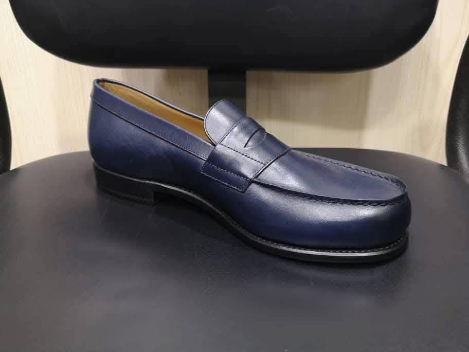 Soulier matière en cuir